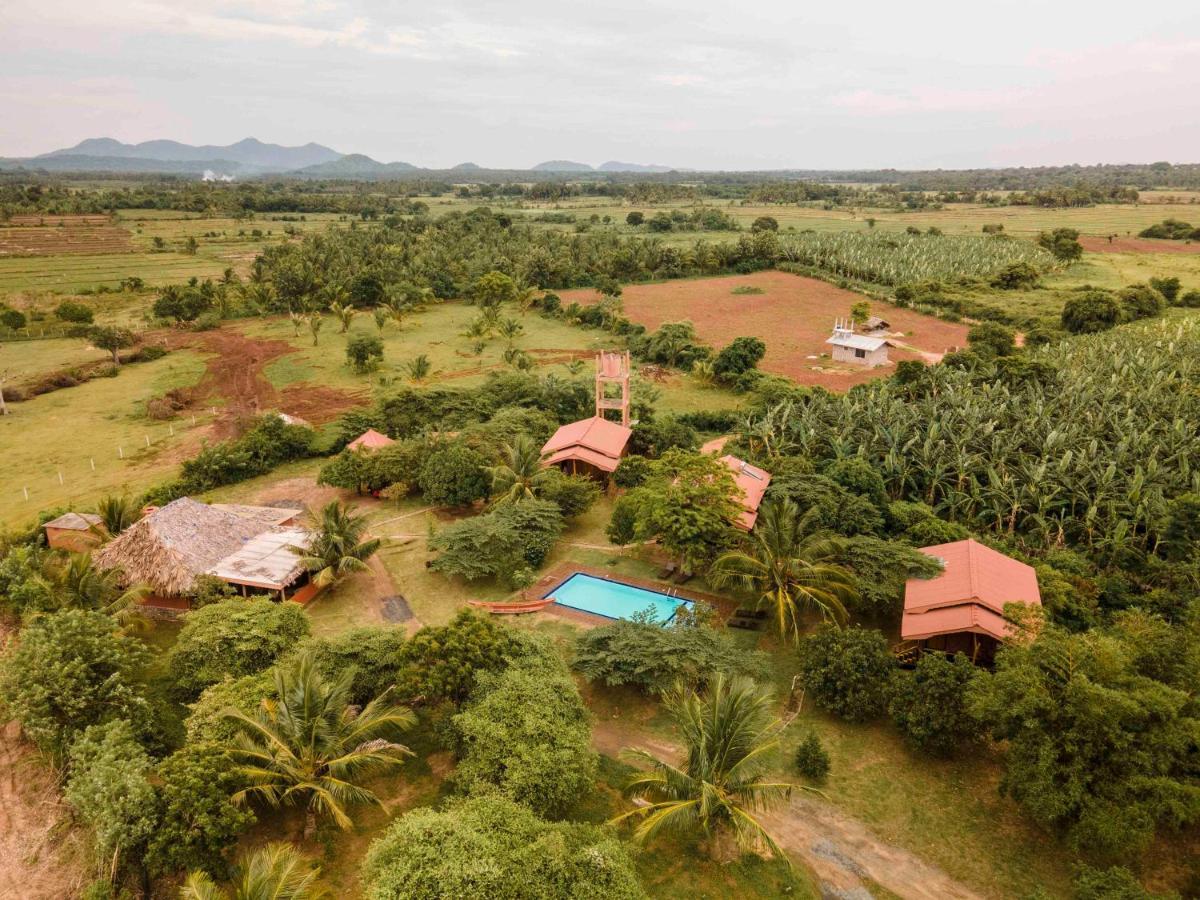 Yala Peace Cottages Tissamaharama Exterior photo