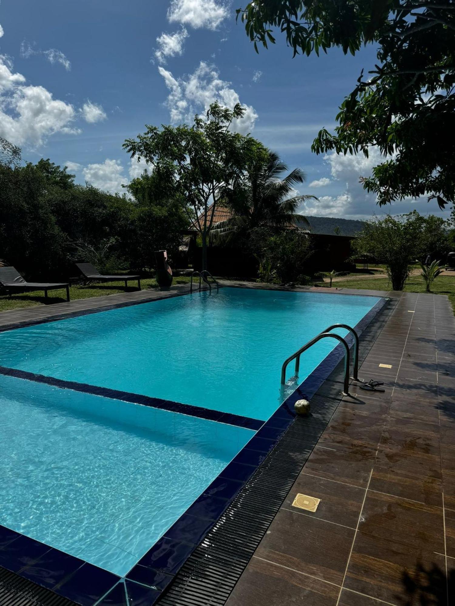 Yala Peace Cottages Tissamaharama Exterior photo